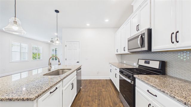 13890 KINGFISHER GLEN DRIVE, Lithia, FL 33547