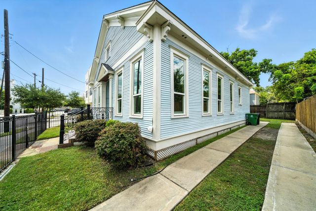 1616 Alamo Street, Houston, TX 77007