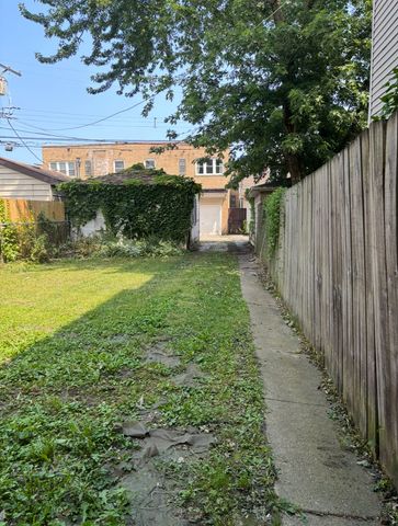 3911 N Saint Louis Avenue, Chicago, IL 60618