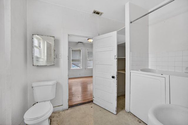 3307 37th St, Sacramento, CA 95817