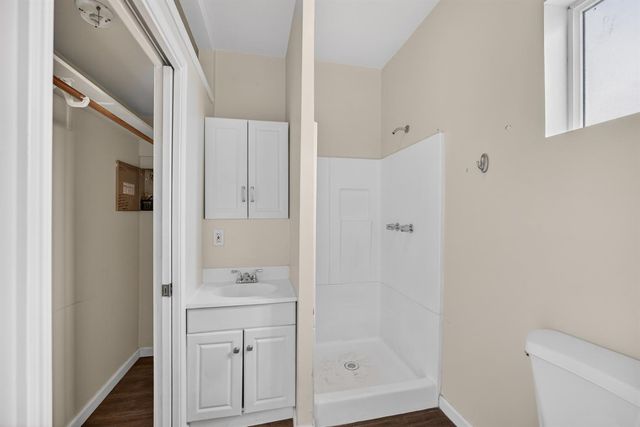 3307 37th St, Sacramento, CA 95817