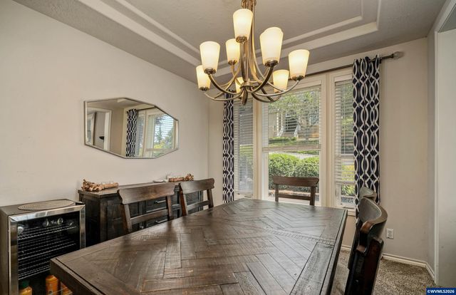 595 Harbourtown Ct SE, Salem, OR 97306