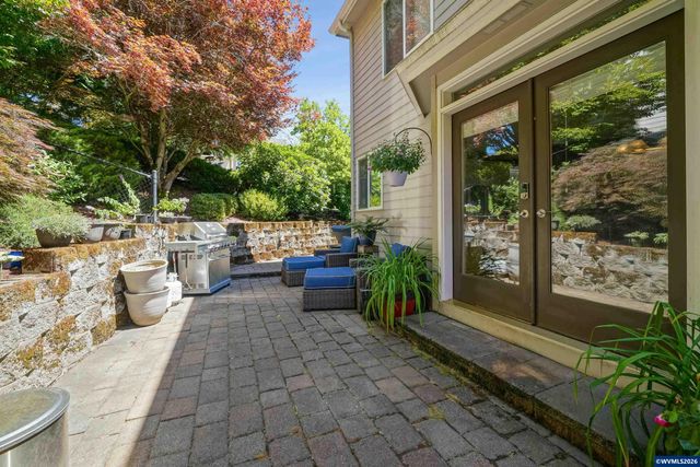595 Harbourtown Ct SE, Salem, OR 97306