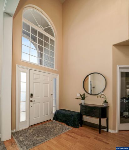 595 Harbourtown Ct SE, Salem, OR 97306