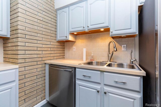 20500 Armada Ridge Road, Armada Township, MI 48005