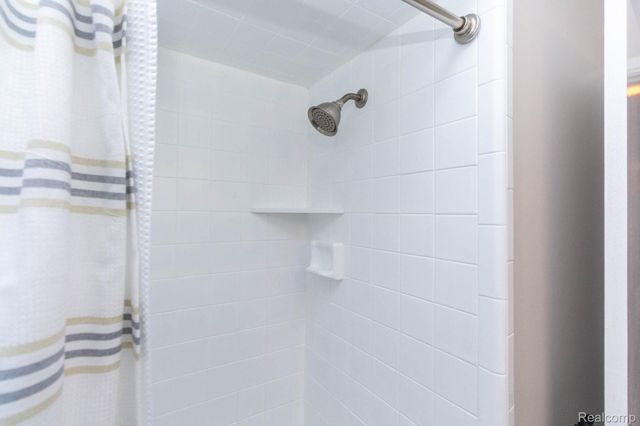 20500 Armada Ridge Road, Armada Township, MI 48005