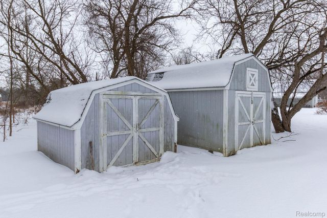 20500 Armada Ridge Road, Armada Township, MI 48005