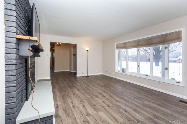 20500 Armada Ridge Road, Armada Township, MI 48005