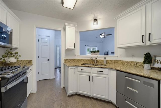 7425 Hickory Bluff Drive, Cumming, GA 30040