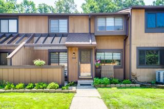 11445 Harbour Light Drive, North Royalton, OH 44133