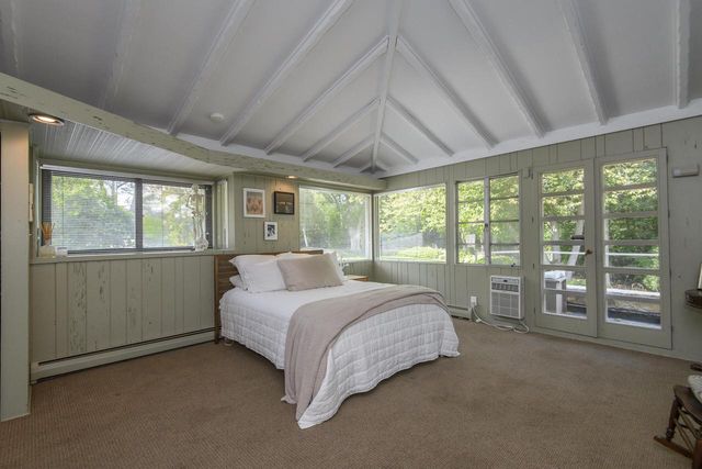 7769 N Club CIRCLE, Fox Point, WI 53217