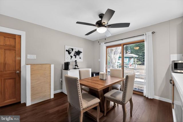 15 CIRCLE DR, Moorestown, NJ 08057