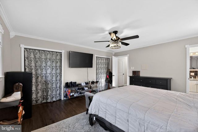 15 CIRCLE DR, Moorestown, NJ 08057