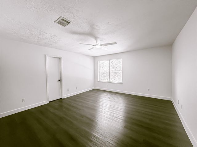 2106 Lakeshore Forest Court, Missouri City, TX 77459