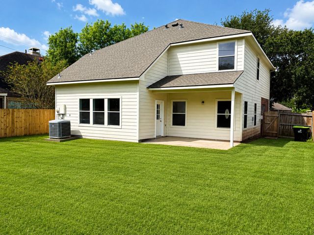 2106 Lakeshore Forest Court, Missouri City, TX 77459