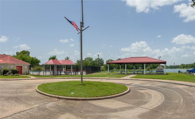2106 Lakeshore Forest Court, Missouri City, TX 77459