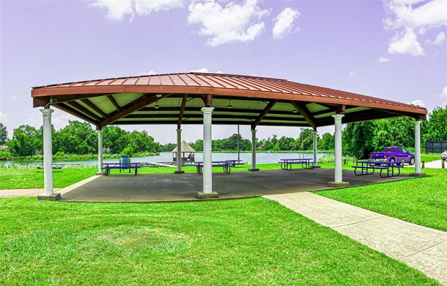 2106 Lakeshore Forest Court, Missouri City, TX 77459