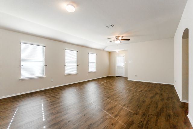 239 Thoroughbred Street, Waxahachie, TX 75165