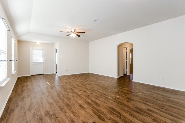 239 Thoroughbred Street, Waxahachie, TX 75165