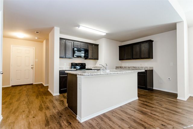 239 Thoroughbred Street, Waxahachie, TX 75165
