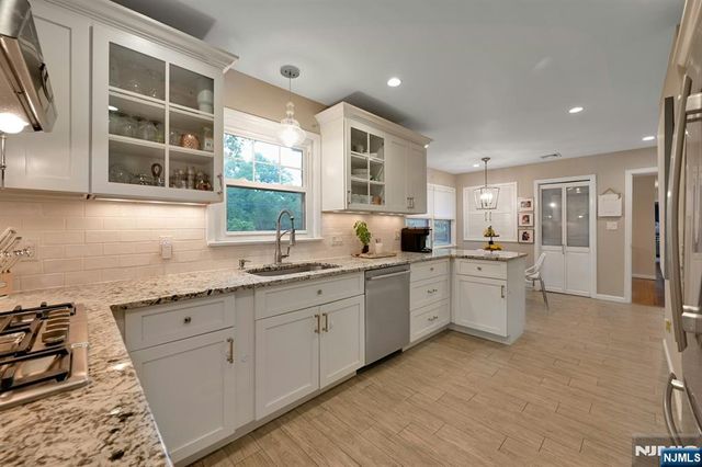 175 Edson Terrace, Franklin Lakes, NJ 07417