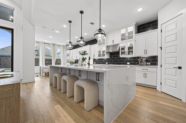 9011 Delta Place Court, Missouri City, TX 77459