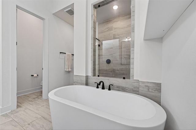 9011 Delta Place Court, Missouri City, TX 77459