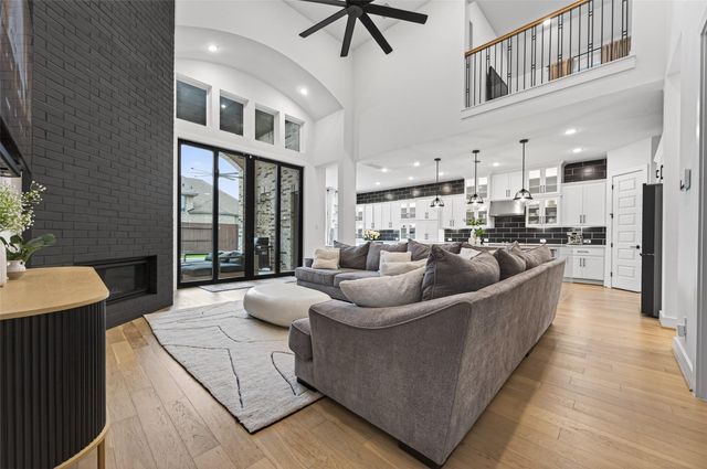 9011 Delta Place Court, Missouri City, TX 77459