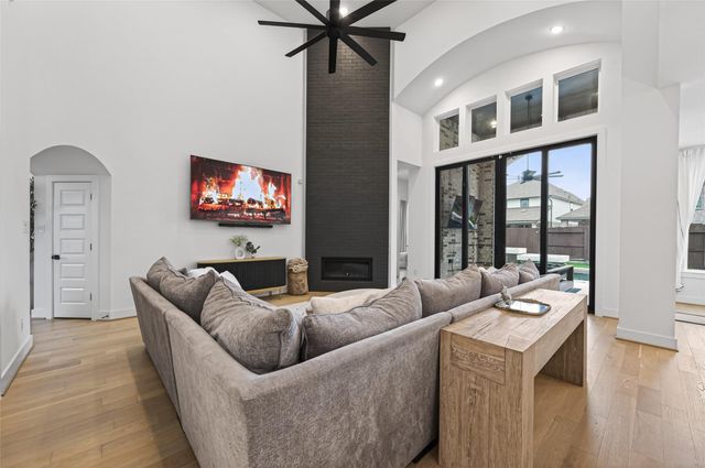 9011 Delta Place Court, Missouri City, TX 77459