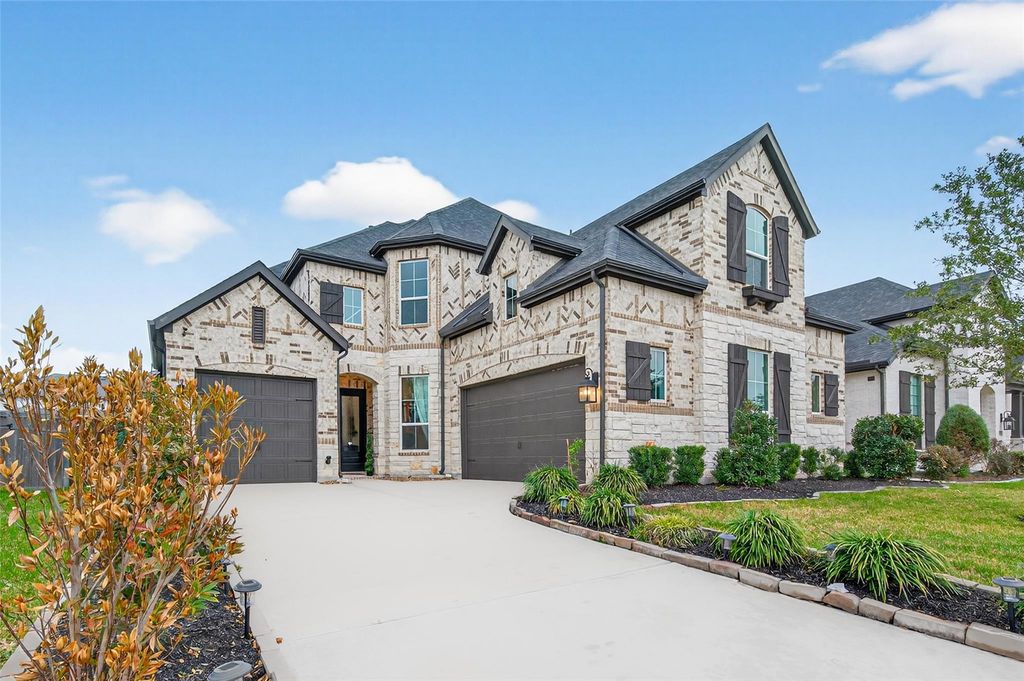 9011 Delta Place Court, Missouri City, TX 77459