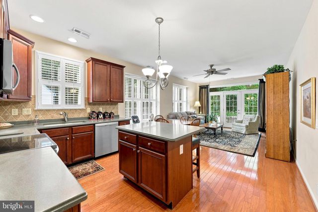 166 GLENGARRY LN, Hainesport, NJ 08036