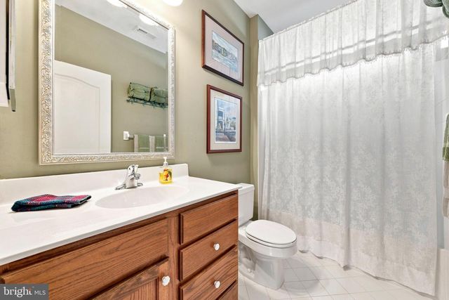 166 GLENGARRY LN, Hainesport, NJ 08036