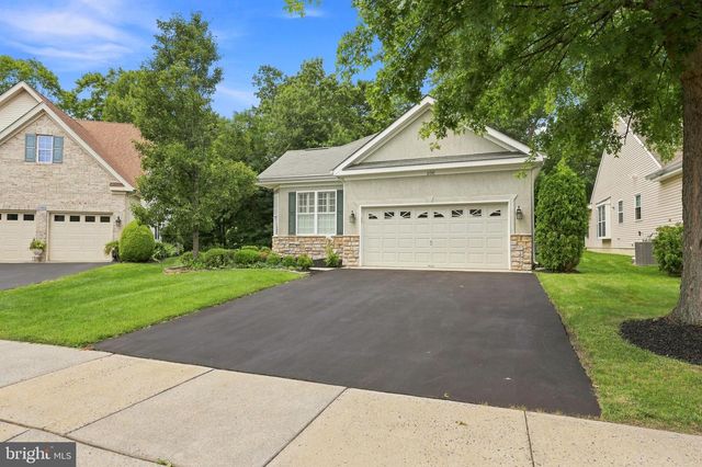 166 GLENGARRY LN, Hainesport, NJ 08036