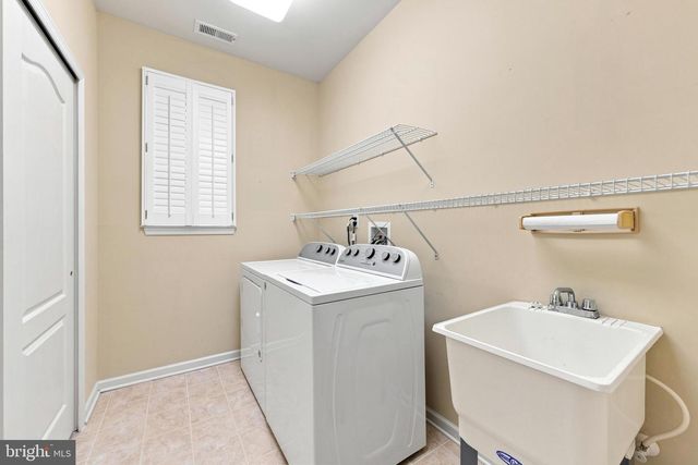 166 GLENGARRY LN, Hainesport, NJ 08036