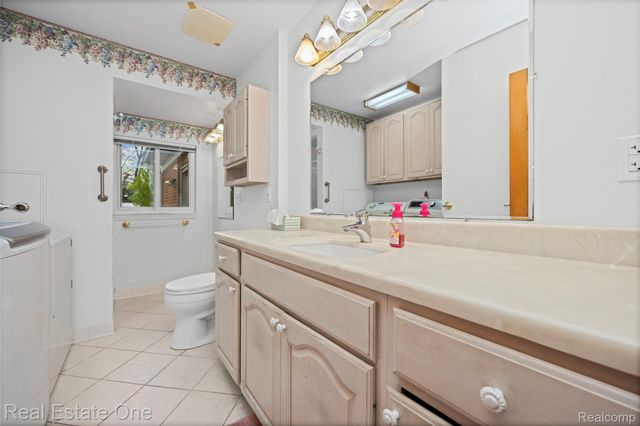 33438 Wexford Street, Westland, MI 48185