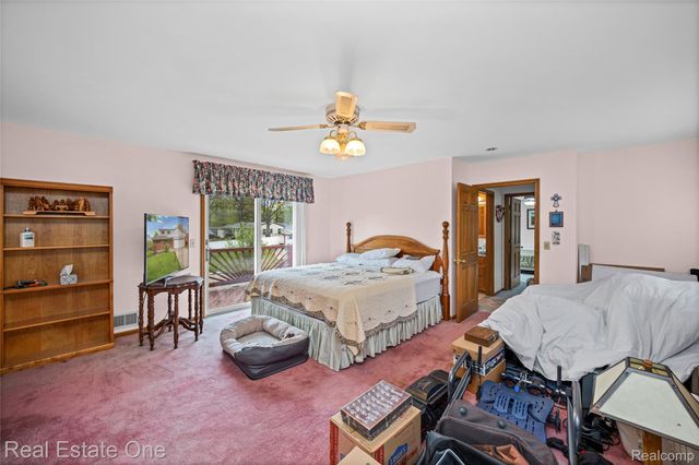 33438 Wexford Street, Westland, MI 48185