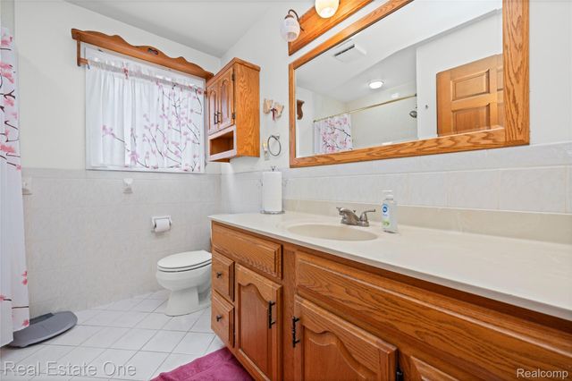 33438 Wexford Street, Westland, MI 48185