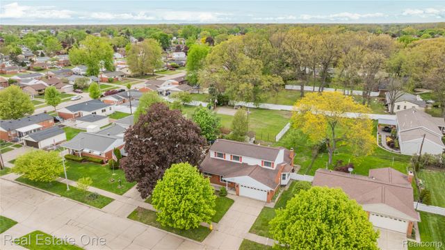 33438 Wexford Street, Westland, MI 48185