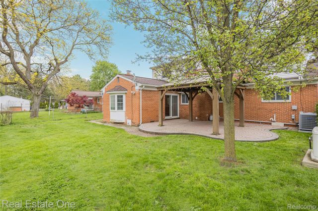 33438 Wexford Street, Westland, MI 48185