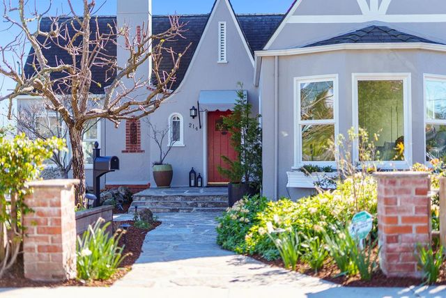 214 Fairmount Avenue, Santa Cruz, CA 95062