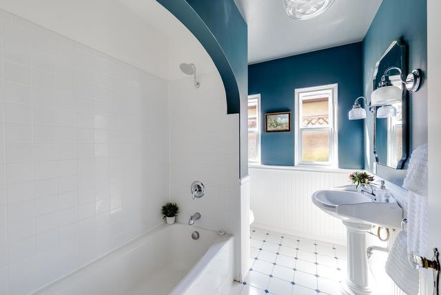 214 Fairmount Avenue, Santa Cruz, CA 95062