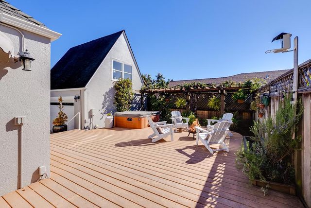 214 Fairmount Avenue, Santa Cruz, CA 95062