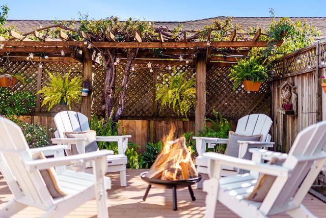 214 Fairmount Avenue, Santa Cruz, CA 95062