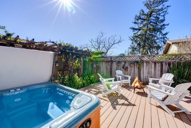 214 Fairmount Avenue, Santa Cruz, CA 95062