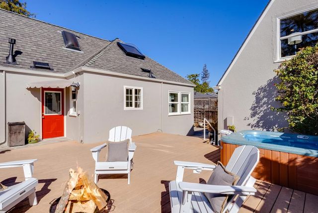 214 Fairmount Avenue, Santa Cruz, CA 95062