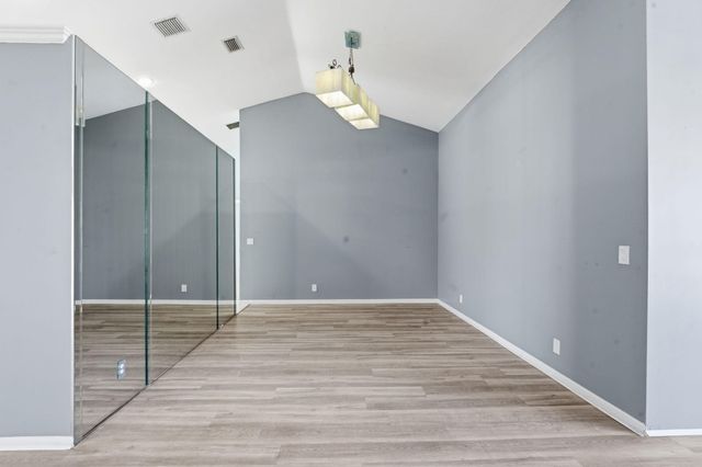 9284 Laurel Green Drive, Boynton Beach, FL 33437