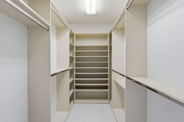 9284 Laurel Green Drive, Boynton Beach, FL 33437