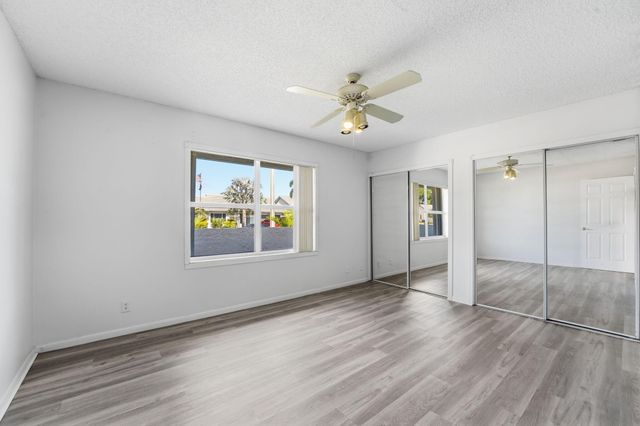 9284 Laurel Green Drive, Boynton Beach, FL 33437