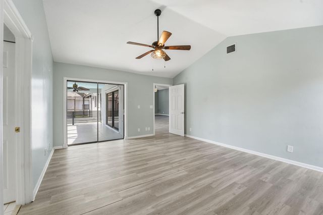 9284 Laurel Green Drive, Boynton Beach, FL 33437