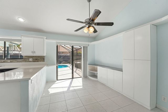 9284 Laurel Green Drive, Boynton Beach, FL 33437